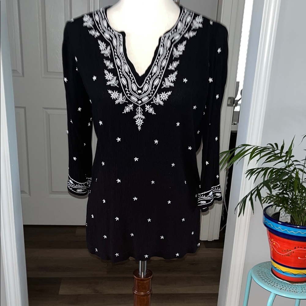 Cathy Daniels Black Top with White Embroidery